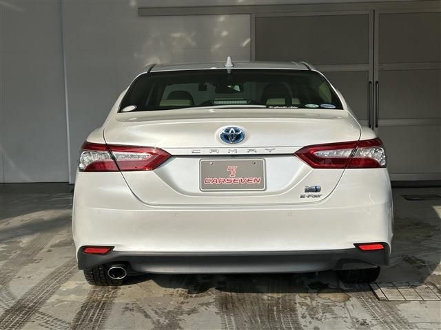 TOYOTA CAMRY HYBRID 2020 Image 31