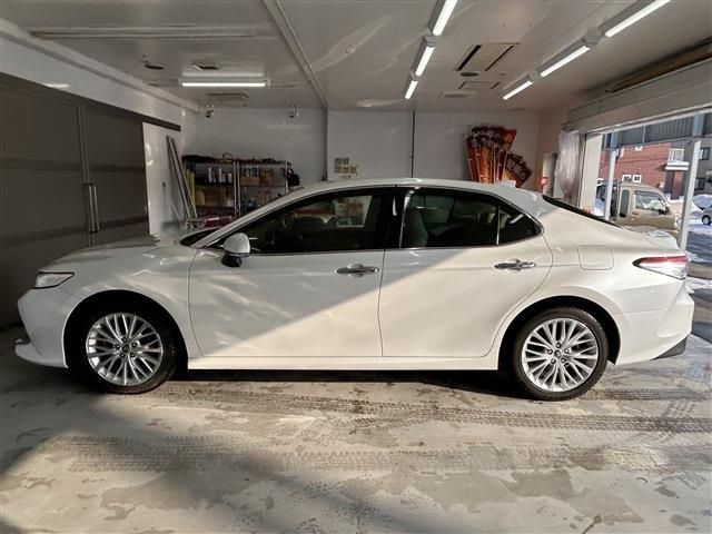 TOYOTA CAMRY HYBRID 2020 Image 31