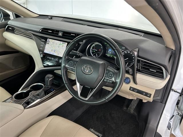 TOYOTA CAMRY HYBRID 2020 Image 31