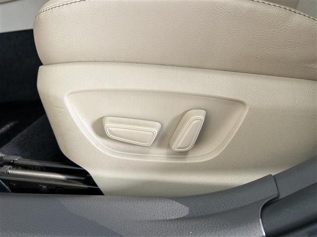 TOYOTA CAMRY HYBRID 2020 Image 31