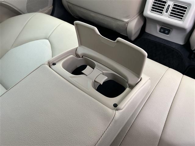 TOYOTA CAMRY HYBRID 2020 Image 31