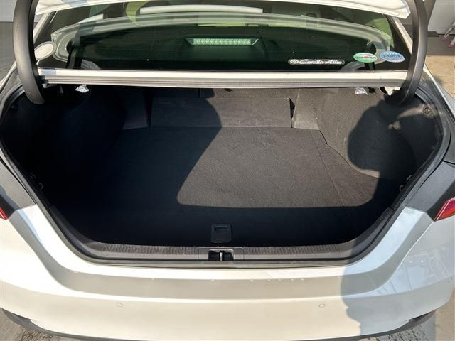 TOYOTA CAMRY HYBRID 2020 Image 31