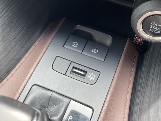 TOYOTA HARRIER 2WD 2024 Image 31