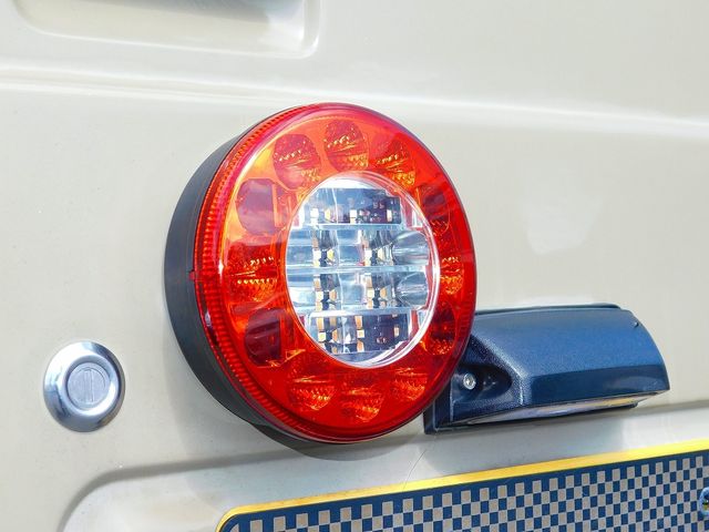 SUZUKI JIMNY VAN 4WD 1993 Image 31