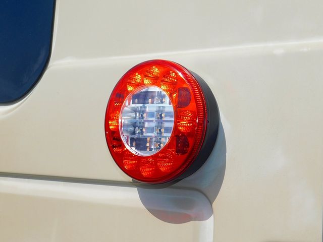 SUZUKI JIMNY VAN 4WD 1993 Image 31