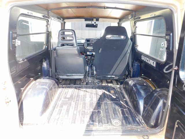 SUZUKI JIMNY VAN 4WD 1993 Image 31