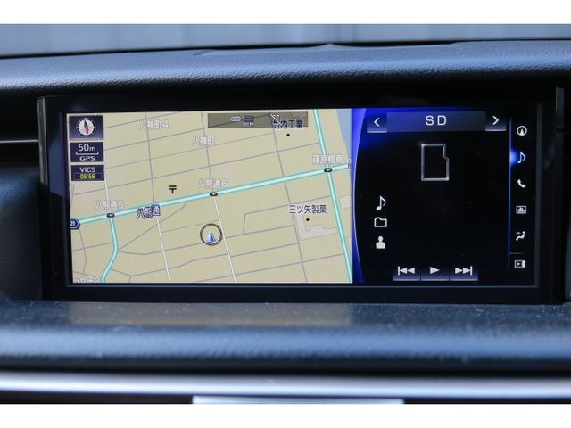 TOYOTA LEXUS IS300H 2018 Image 31