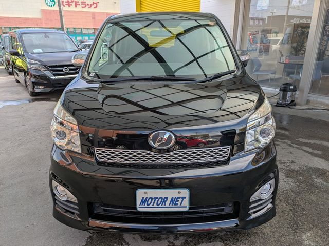 TOYOTA VOXY 2013 Image 31