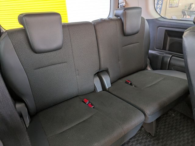 TOYOTA VOXY 2013 Image 31