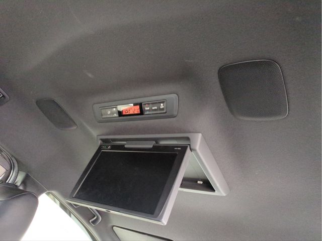 TOYOTA ESQUIRE 2017 Image 31