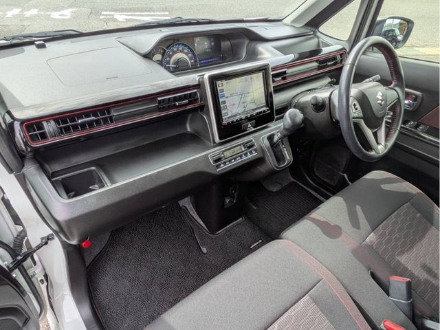 SUZUKI WAGON R STINGRAY 2018 Image 31