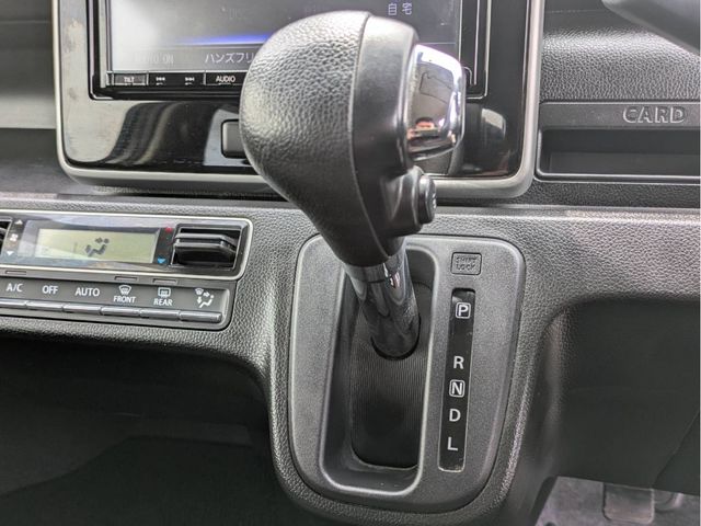 SUZUKI WAGON R STINGRAY 2018 Image 31