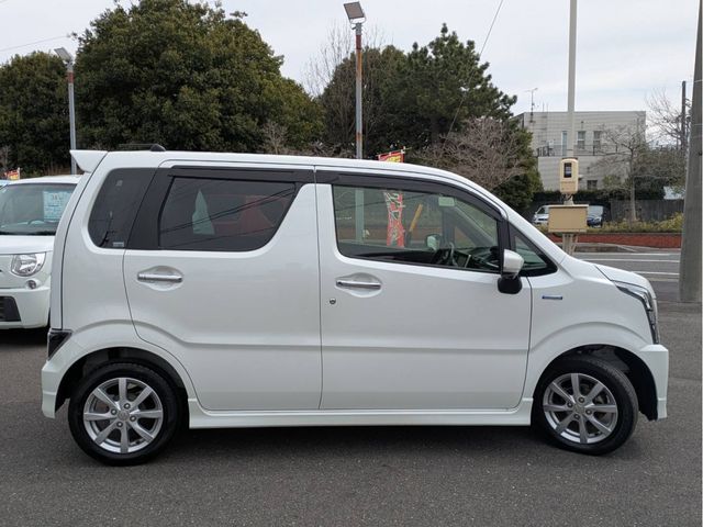 SUZUKI WAGON R STINGRAY 2018 Image 31