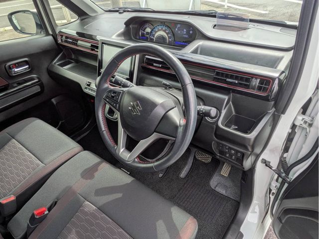 SUZUKI WAGON R STINGRAY 2018 Image 31