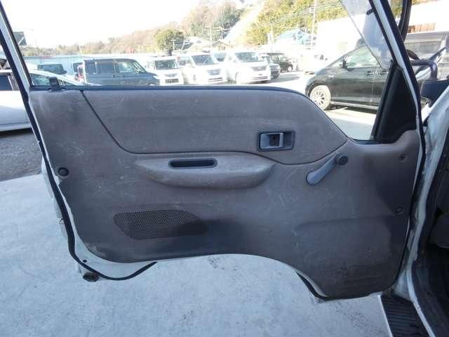 MITSUBISHI DELICA TRUCK 2WD 2001 Image 31