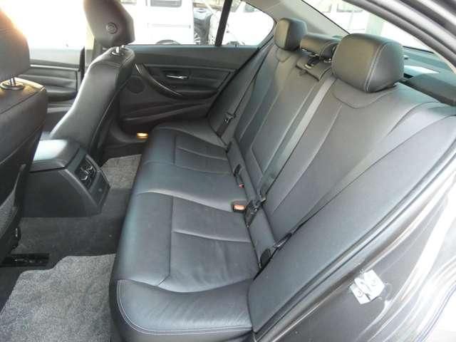 BMW 3SERIES SEDAN 2012 Image 31