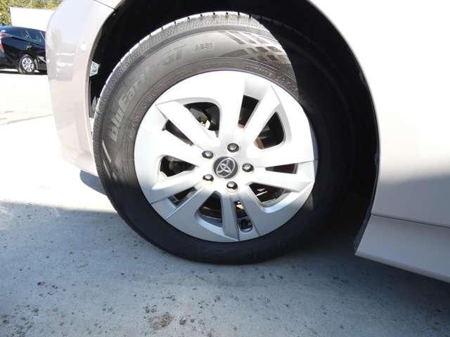 TOYOTA PRIUS 2017 Image 31