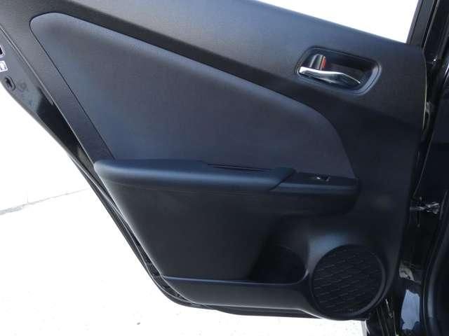 TOYOTA PRIUS 2016 Image 31