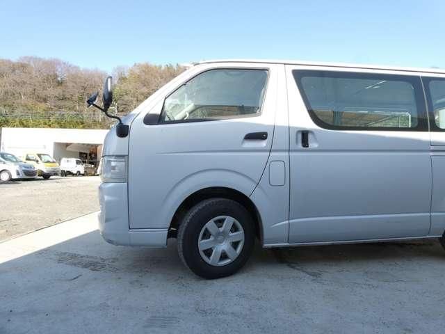 TOYOTA HIACE VAN 2WD 2005 Image 31