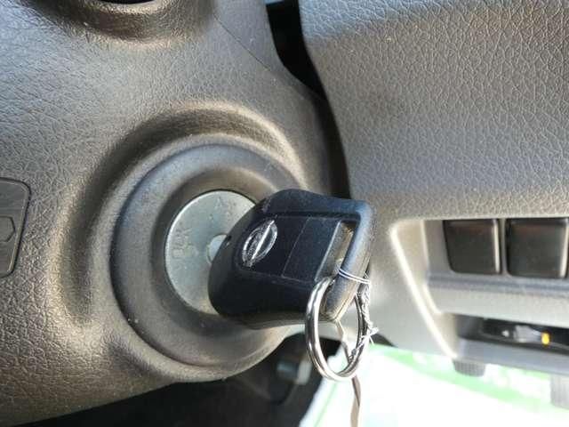 NISSAN NV350 CARAVAN 2015 Image 31