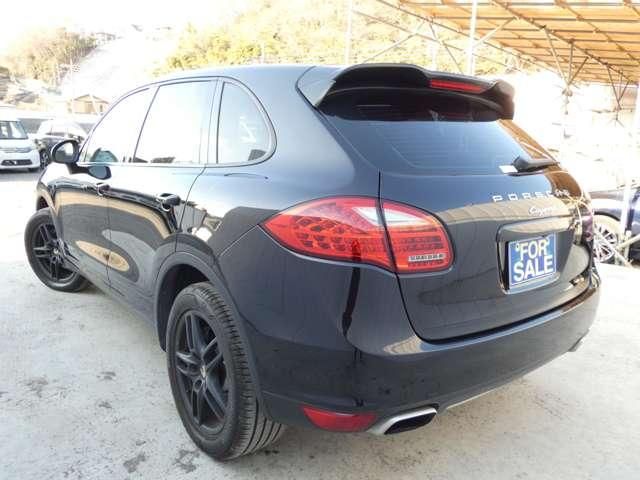 PORSCHE CAYENNE 2012 Image 31