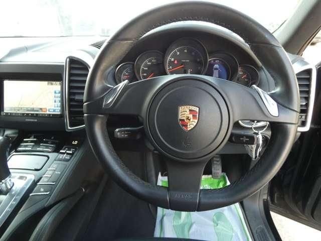 PORSCHE CAYENNE 2012 Image 31