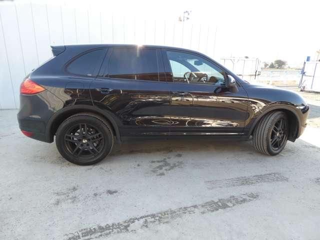 PORSCHE CAYENNE 2012 Image 31