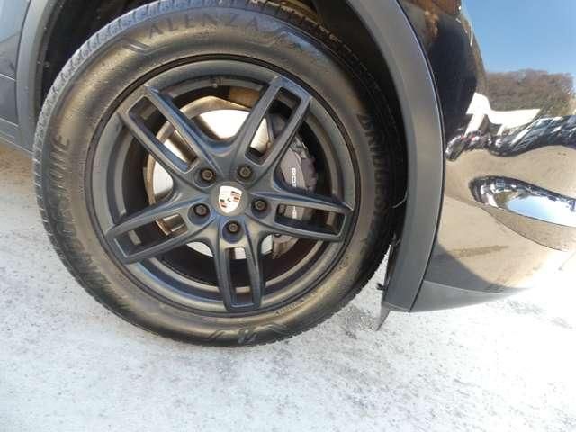 PORSCHE CAYENNE 2012 Image 31