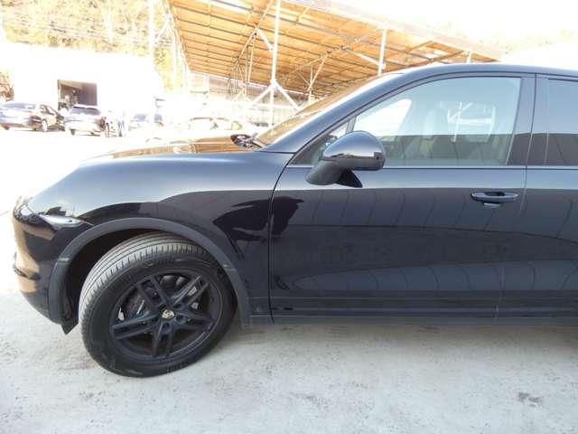 PORSCHE CAYENNE 2012 Image 31