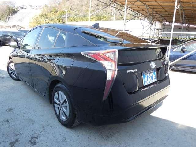 TOYOTA PRIUS 2015 Image 31
