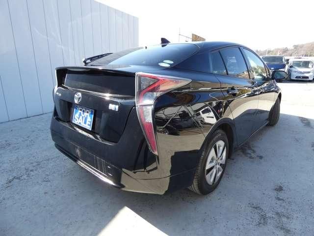 TOYOTA PRIUS 2015 Image 31
