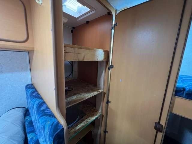 TOYOTA CAMROAD 2004 Image 31