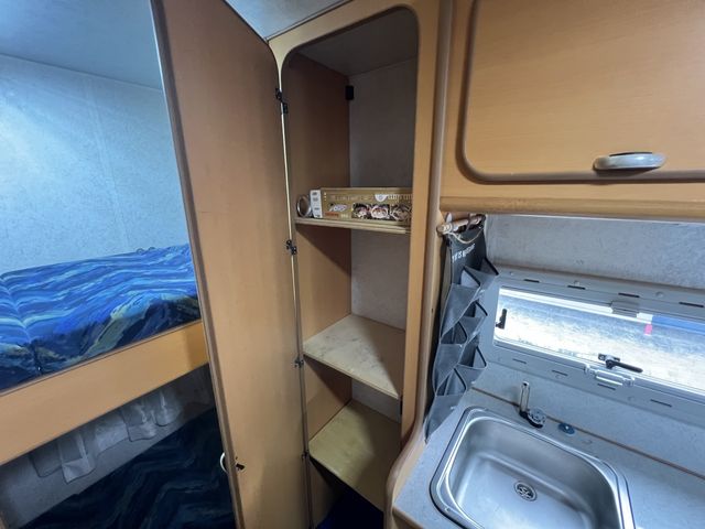 TOYOTA CAMROAD 2004 Image 31