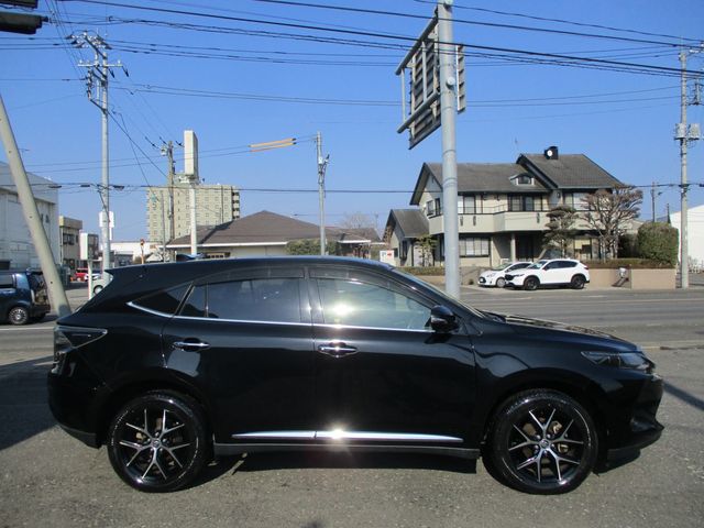 TOYOTA HARRIER 2WD 2017 Image 31