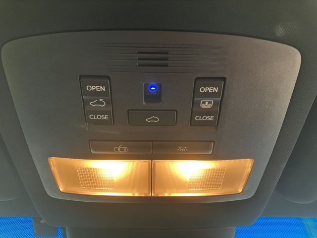 TOYOTA HARRIER 2WD 2017 Image 31