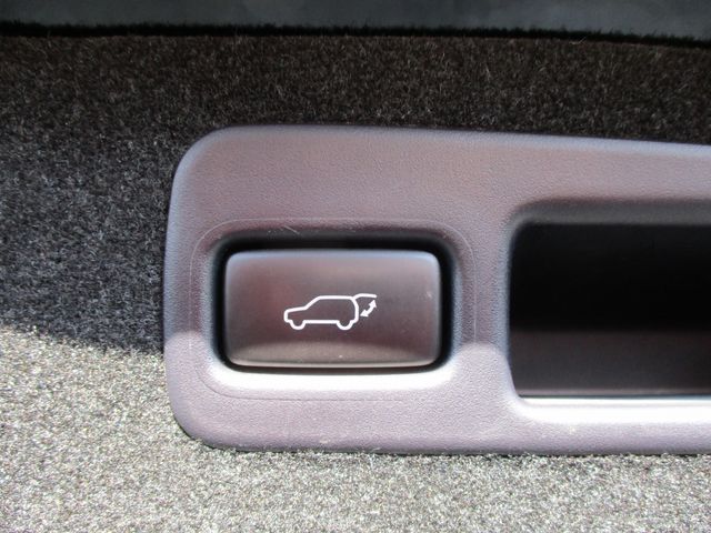 TOYOTA HARRIER 2WD 2017 Image 31