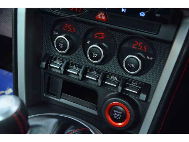 TOYOTA 86 2013 Image 31