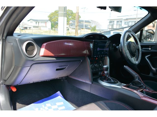 TOYOTA 86 2013 Image 31