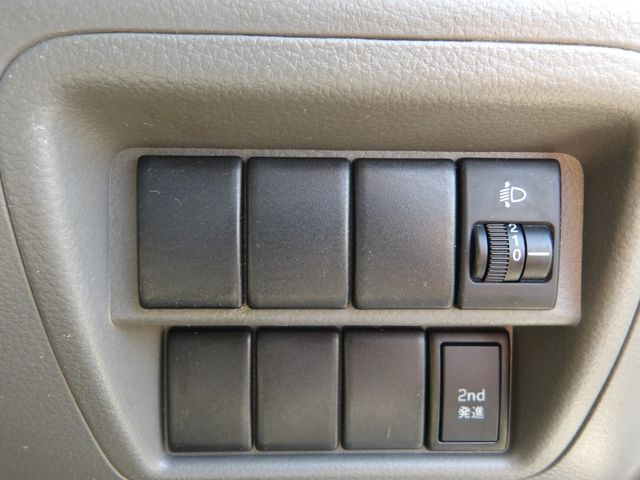 NISSAN NV100 CLIPPER 2019 Image 31