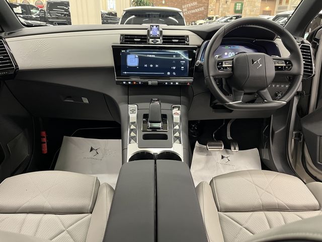 CITROEN DS7 E-TENSE 2024 Image 31