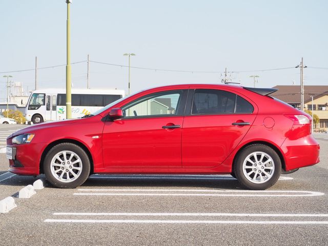 MITSUBISHI GALANT FORTIS SPORTB 2011 Image 31