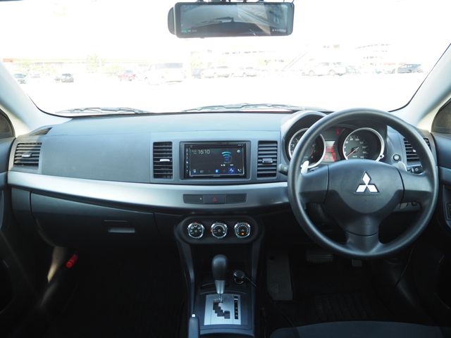 MITSUBISHI GALANT FORTIS SPORTB 2011 Image 31