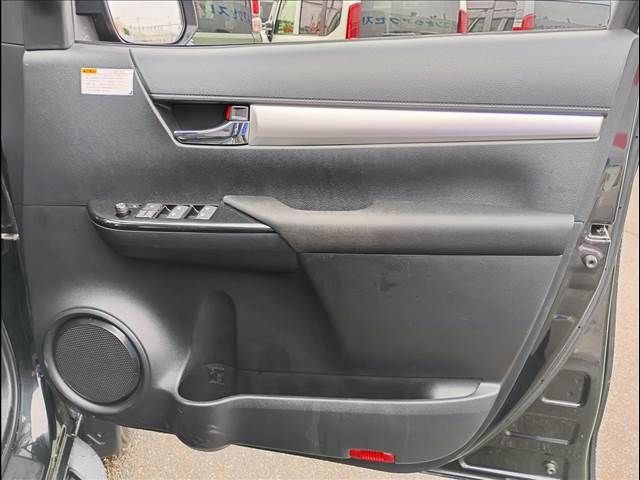 TOYOTA HILUX 4WD 2018 Image 31