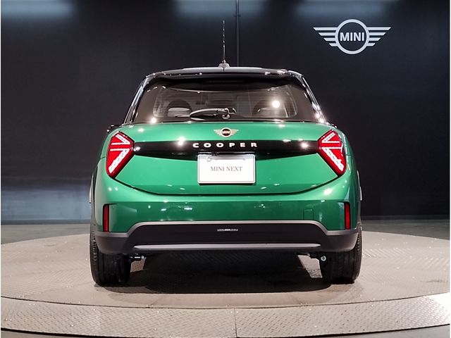 BMW MINI COOPER 5DOOR 2025 Image 31