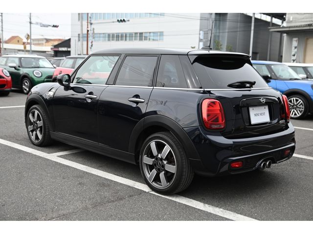 BMW MINI COOPER S 5DOOR 2020 Image 31