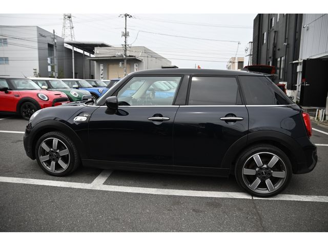 BMW MINI COOPER S 5DOOR 2020 Image 31