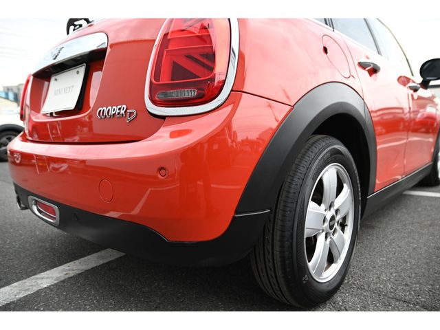 BMW MINI COOPER D 5DOOR 2021 Image 31
