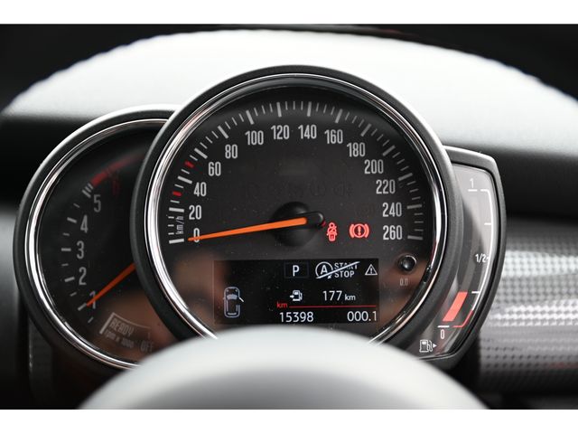 BMW MINI COOPER D 5DOOR 2021 Image 31