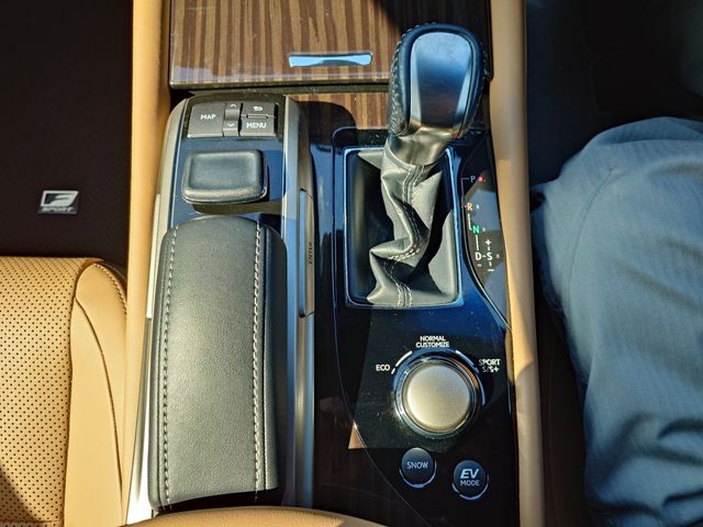 TOYOTA LEXUS GS450H 2017 Image 31