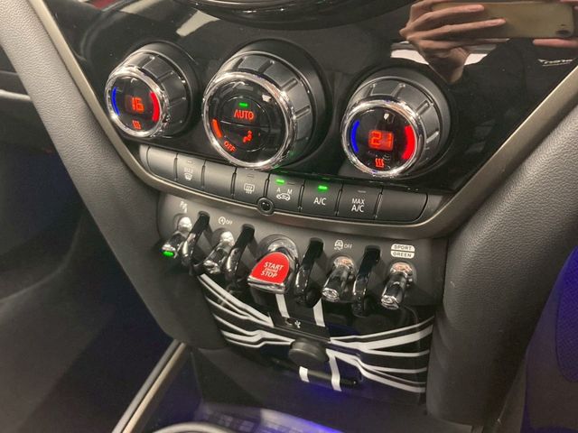 BMW MINI COOPER D CROSSO 2022 Image 31